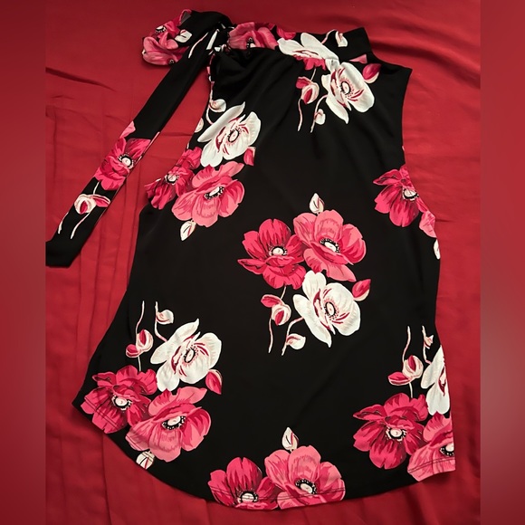 Top - Picture 6 of 7